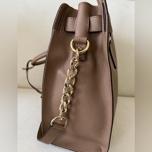 Brand new Michael Kors Bag - Picture 4 of 9